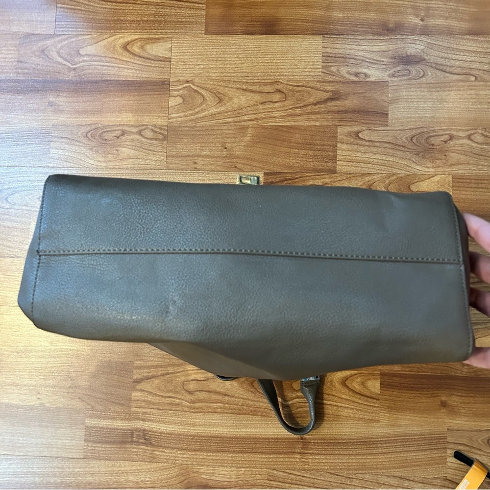 3/$20 taupe shoulder bag - Picture 6 of 7